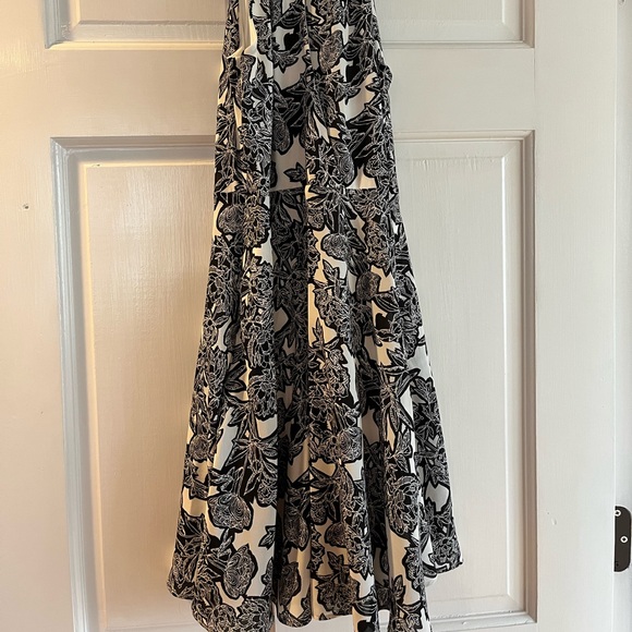 Size 2 express dress - Picture 2 of 3